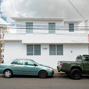 3-santurce-2-bedroom-1bathroom-apt.sanjuanpuertorico-hotels.com/