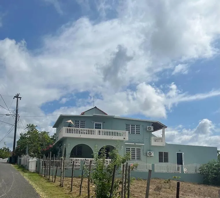 Playa Y Campo Getaway Apartment Isabela